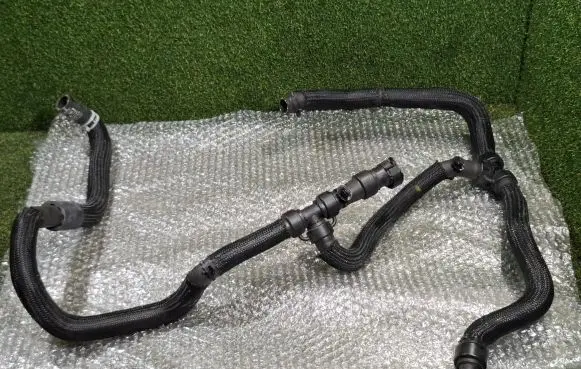 Renault Master III Engine coolant pipe/hose H23051 824002715R