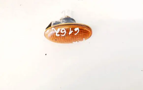 Subaru Forester SF Front fender indicator light 015445