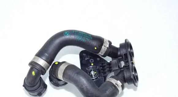 BMW 3 G20 G21 Engine coolant pipe/hose 6830587 61216830587