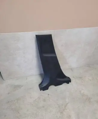 (B) pillar trim (bottom)