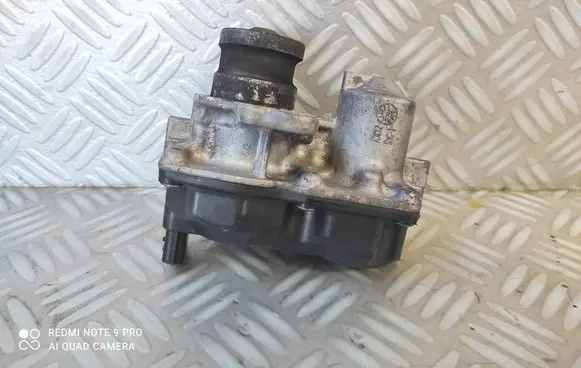 Renault Trafic III (X82) EGR valve 147105982R 921209863 HMLGT8286R