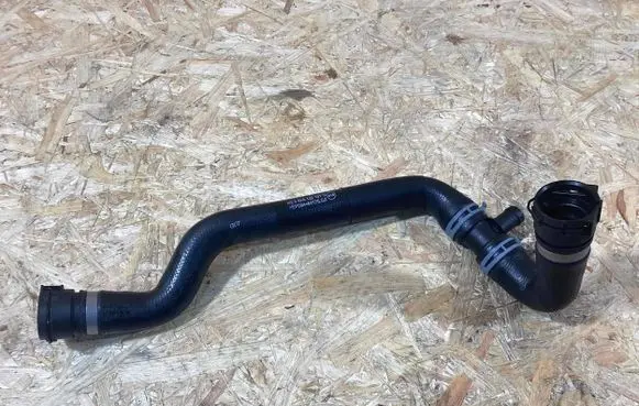 Audi A5 8T 8F Engine coolant pipe/hose 8k0122101g