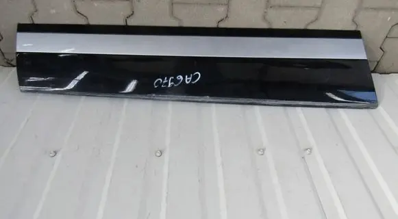 Land Rover Range Rover Velar Front door trim bar J8A2-21065B