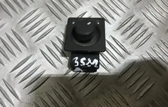 Land Rover Freelander Wing mirror switch amr2498