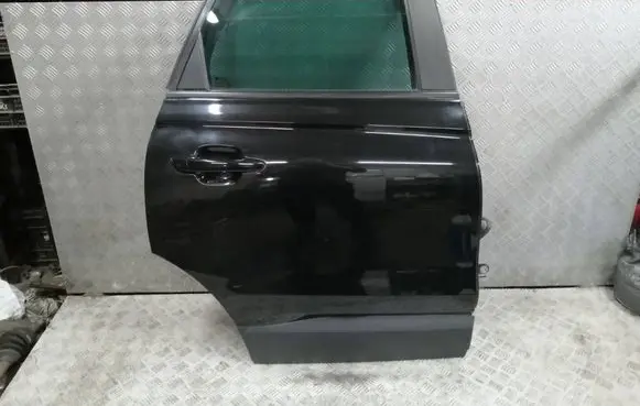 Rear door