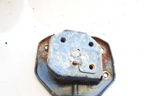 Honda Civic Front bumper mounting bracket snal