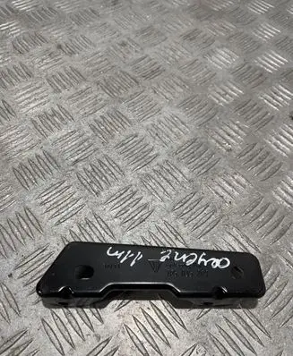 Porsche Cayenne (92A) Navigation GPS unit bracket/holder 7P5035209