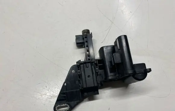 BMW 4 F32 F33 Current control relay 9296152