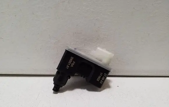 Citroen C5 Aircross Fuel tank cap lock motor 171622 D655101