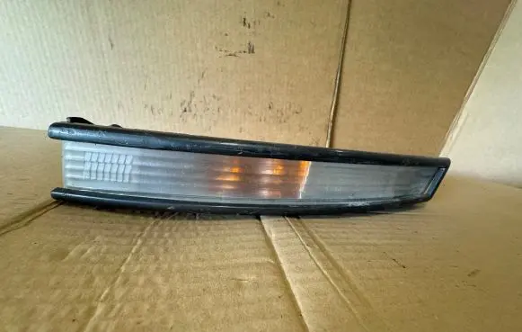 Volkswagen PASSAT B6 Front indicator light 3C0953041L