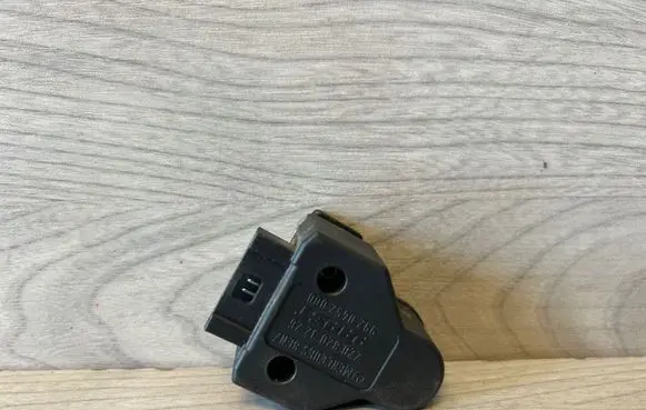 Mercedes-Benz E W211 Other control units/modules 2208203226