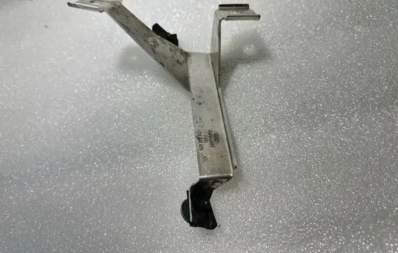 Audi A8 S8 D2 4D Other exterior part 4D0810675
