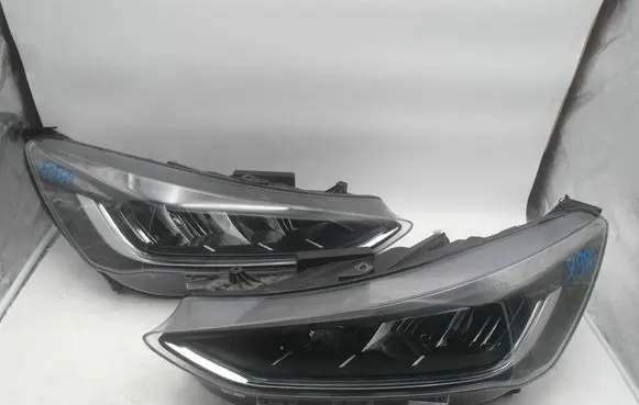 Ford Focus Headlight/headlamp NX7B13E014CF 20PL12365