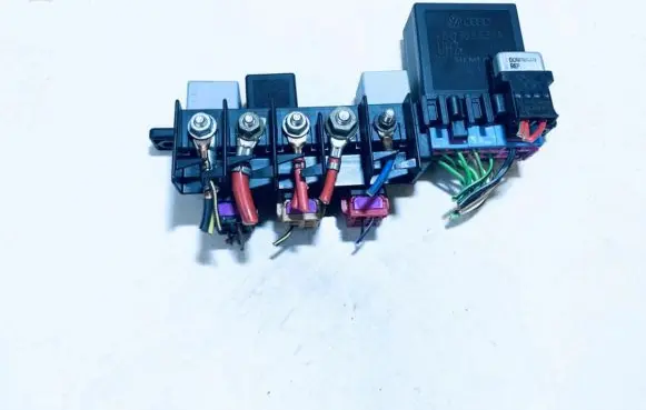Audi A3 S3 8L Fuse box set 8l0941822 4b0955531a