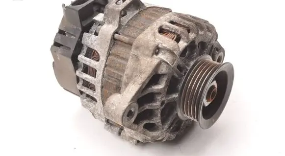 Hyundai i20 (PB PBT) Generator/alternator 3730003300