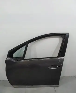 Peugeot 2008 I Front door 