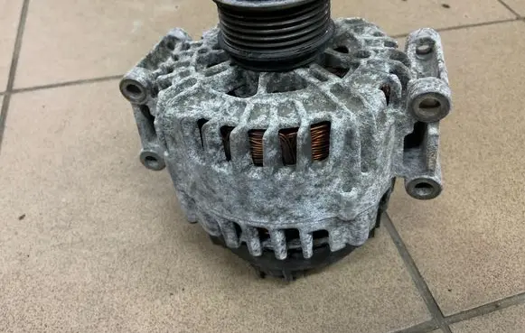 Audi A4 S4 B8 8K Generator/alternator 06E903016S 06E903016