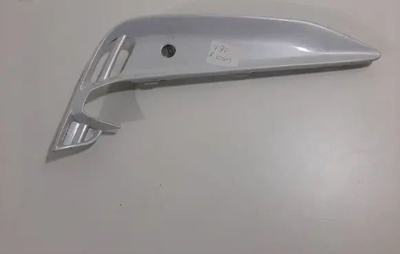 Volvo V90 Cross Country Front bumper lower grill 31664388 31383281