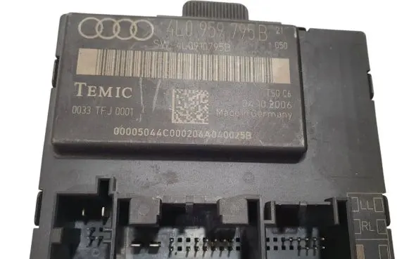 Audi Q7 4L Door control unit/module 4L0959795B 4L0910795B
