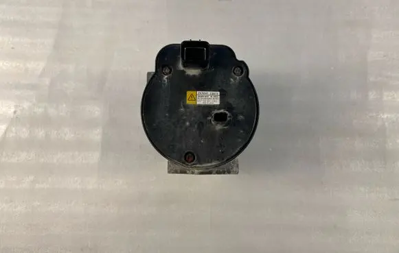 Subaru Crosstrek II Air conditioning (A/C) compressor (pump) 73111FL120 0424000410 ESB27C
