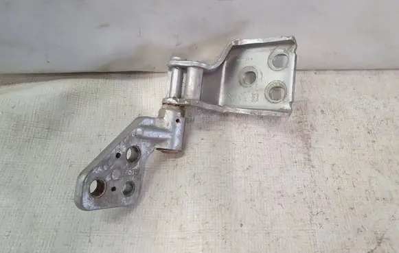 Citroen Berlingo Loading door lower hinge 080D12512