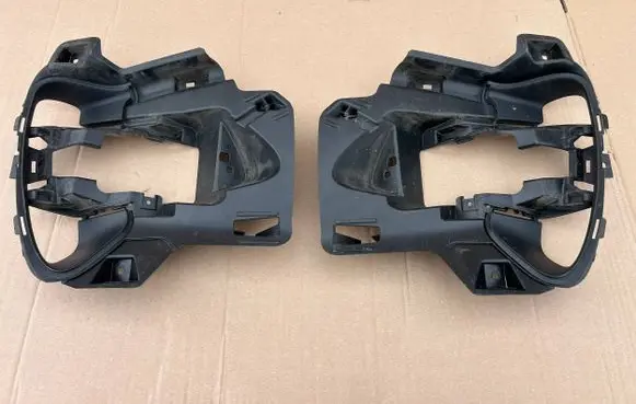 Renault Zoe Front bumper mounting bracket 2307833X 2307837X