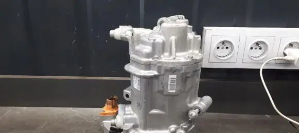 Mercedes-Benz C W206 Air conditioning (A/C) compressor (pump) A0008305304