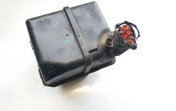 Volkswagen PASSAT B6 Fuse box set 1K0937311C