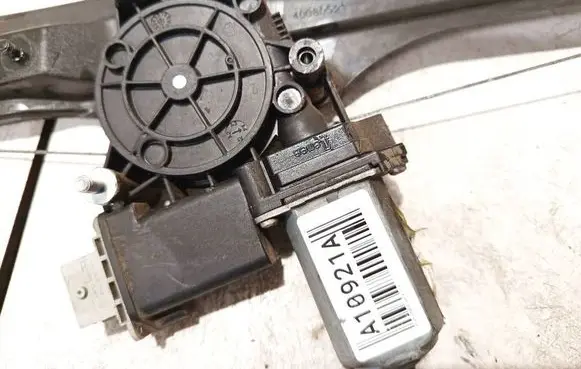Fiat Doblo Front door window regulator motor