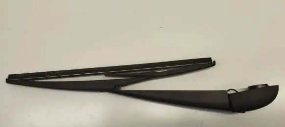 Toyota RAV 4 (XA50) Rear wiper blade 