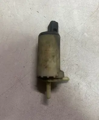 Volvo S70 V70 V70 XC Windscreen/windshield washer pump 044002