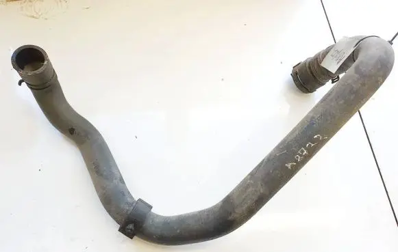 Volkswagen PASSAT B6 Engine coolant pipe/hose 3b0122291c