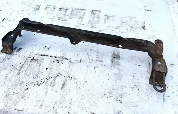 Volkswagen PASSAT B4 Front bumper cross member