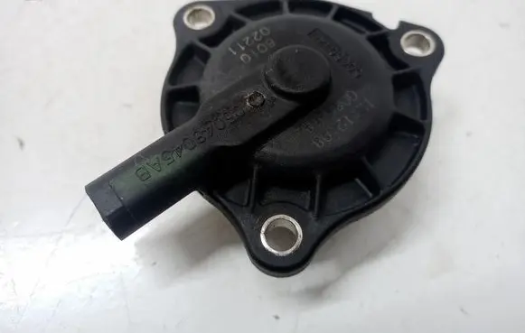 Chrysler Pacifica Camshaft vanos timing valve 05048045AB