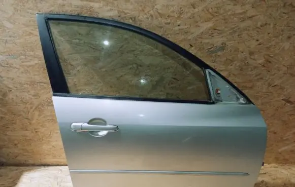 Mazda 3 I Front door