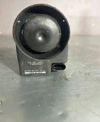 Audi A6 S6 C6 4F Alarm system siren 1K0951605C F005V00327