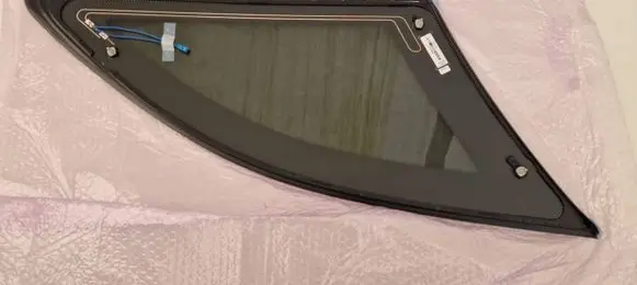 Mercedes-Benz E W213 Rear side window A2136702201