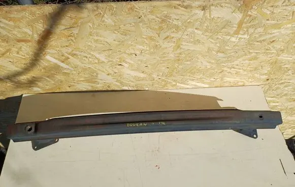 Volkswagen Touran II Rear bumper cross member 1T0807558