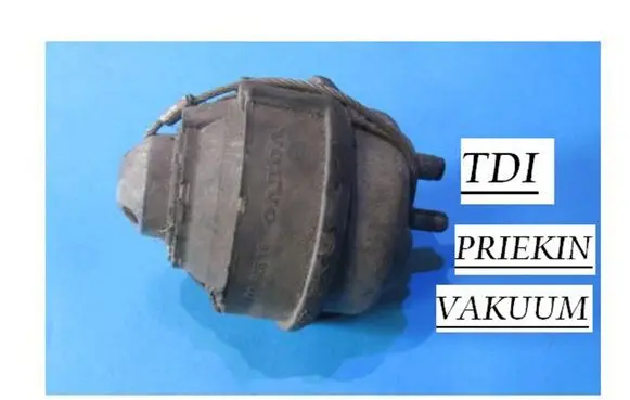 Volvo V70 Engine mount bracket 8624754 9492801