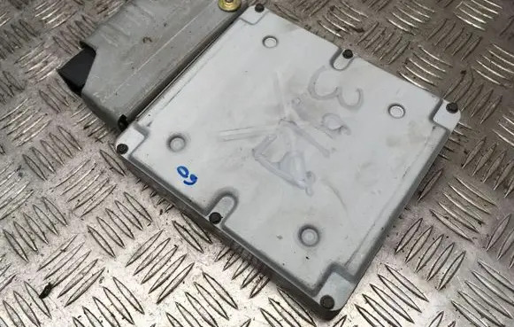 Ford Focus Engine control unit/module 3903856 4116173 98AB12A532AF