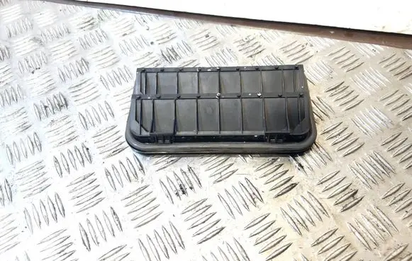 Volkswagen Jetta VI Air intake duct part 3C0819465