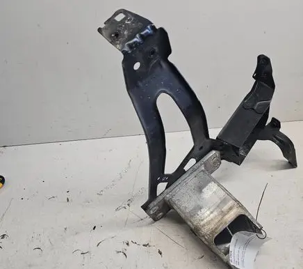 BMW 5 E60 E61 Front bumper mounting bracket 51647163484