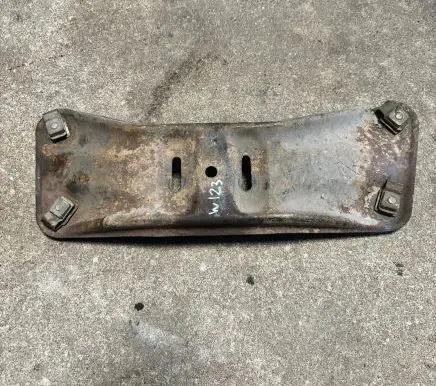 Mercedes-Benz W123 Gearbox mounting bracket