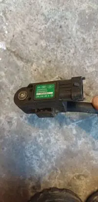 Renault Megane III Air pressure sensor 223650001R 0281002997 816DE