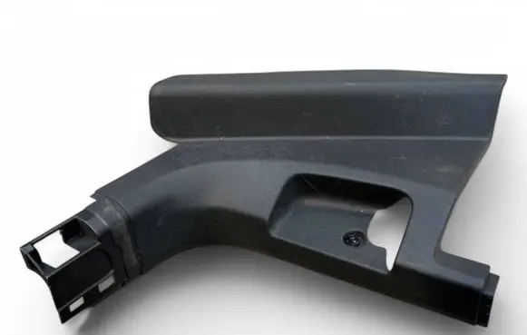 Foot area side trim