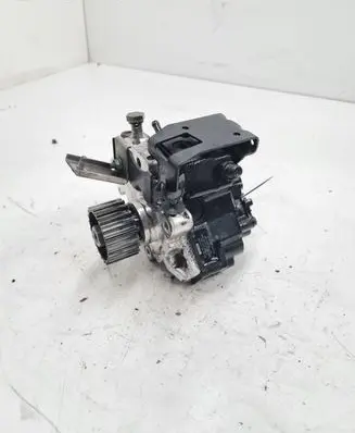 Audi A8 S8 D3 4E Fuel injection high pressure pump 057130755G