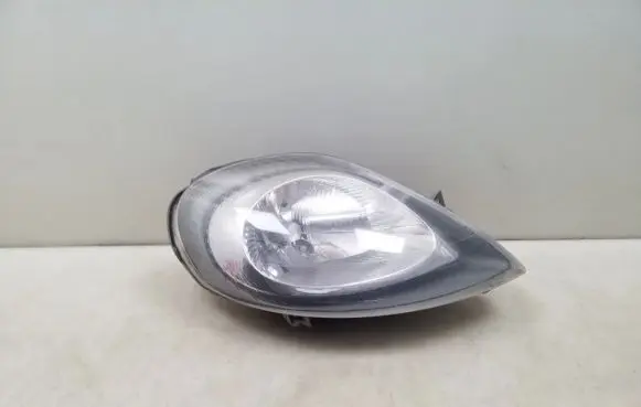 Nissan Primastar Headlight/headlamp 7700311372