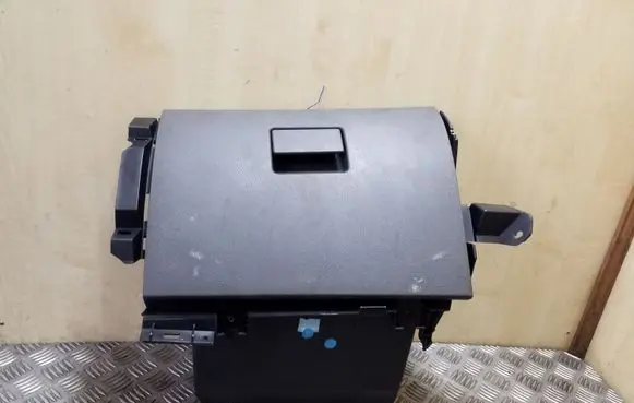 Ford Kuga I Glove box set 3M51R06044