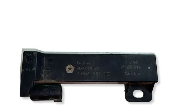 Dodge Charger Aerial antenna amplifier 64469T