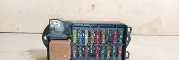 Jaguar XJ X308 Fuse module LNE2800AA 2800AA 518000005